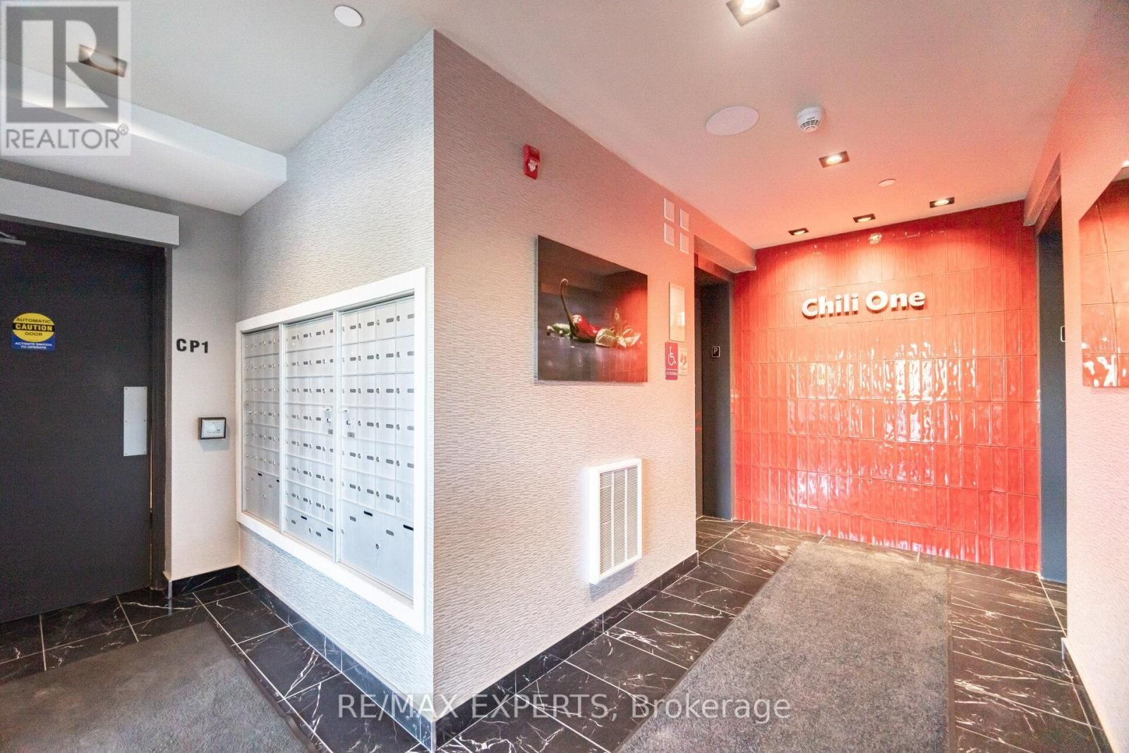 605 - 10 CULINARY LANE Image 25