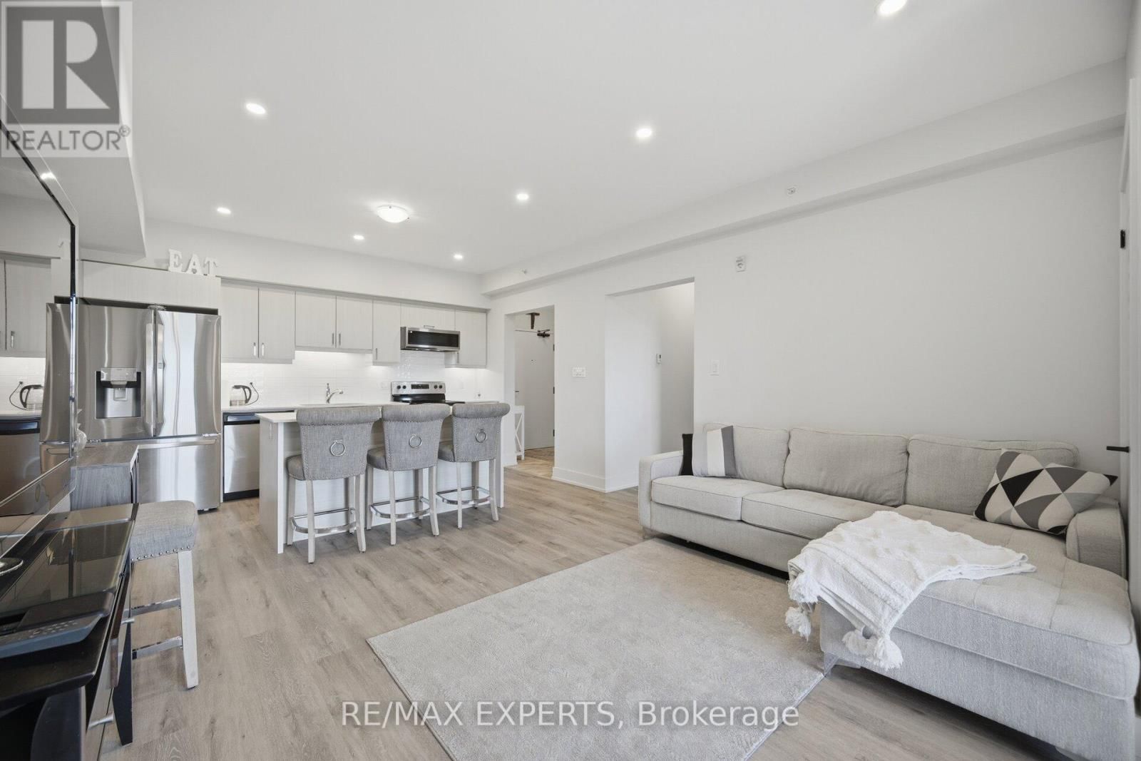 605 - 10 CULINARY LANE Image 8