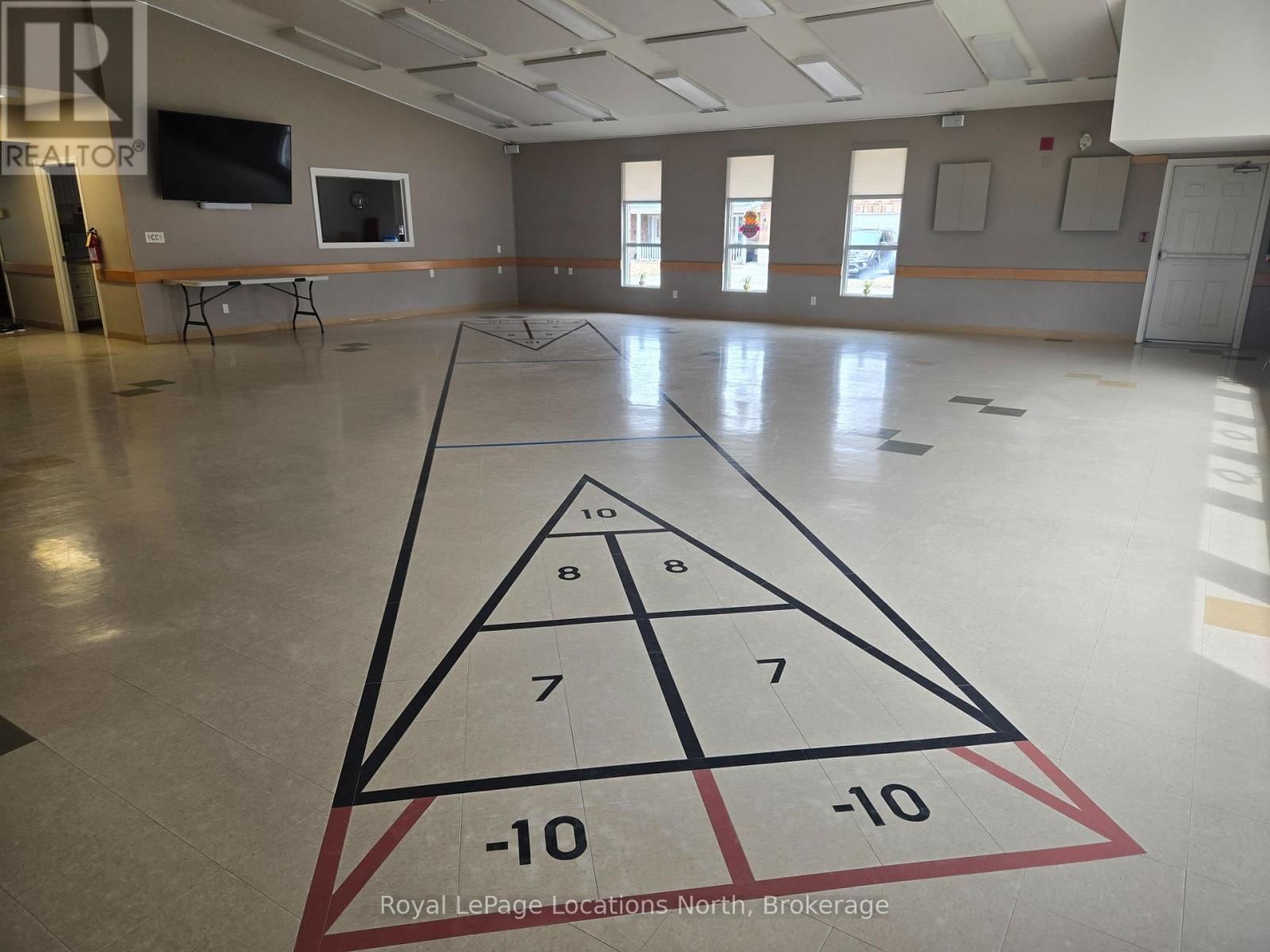 23 - 275 HURON STREET Image 35