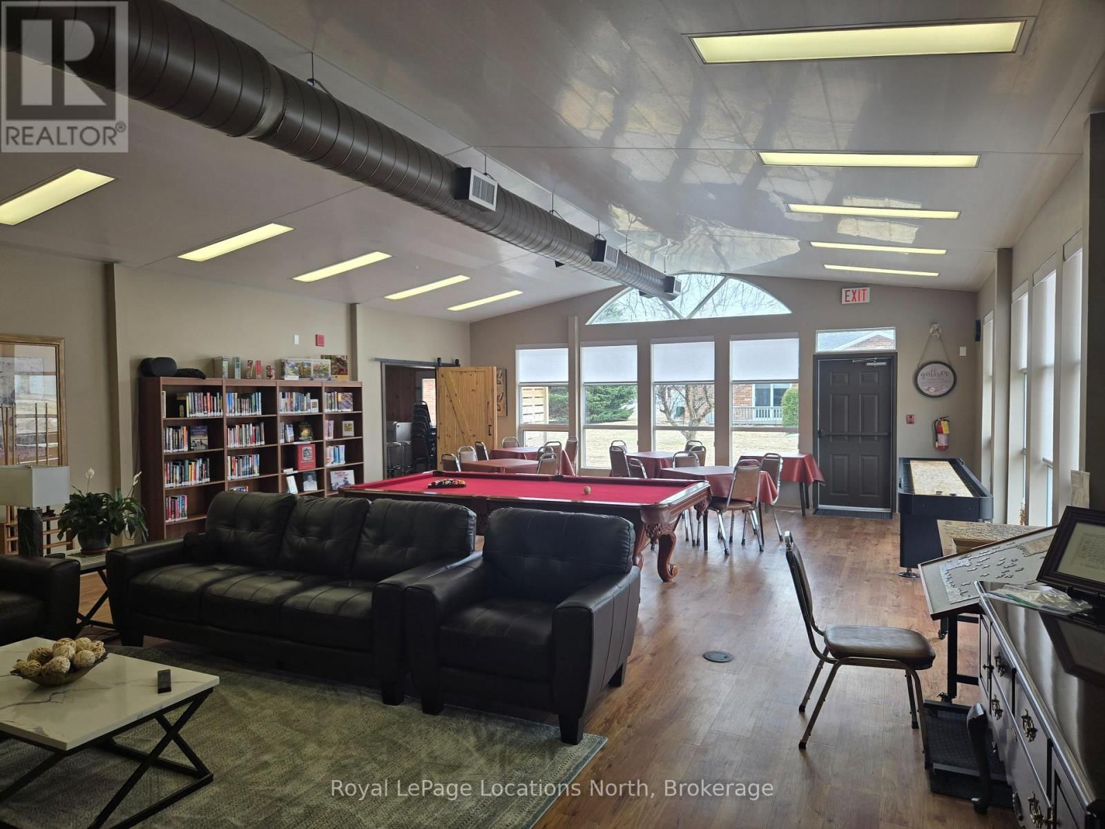 23 - 275 HURON STREET Image 36