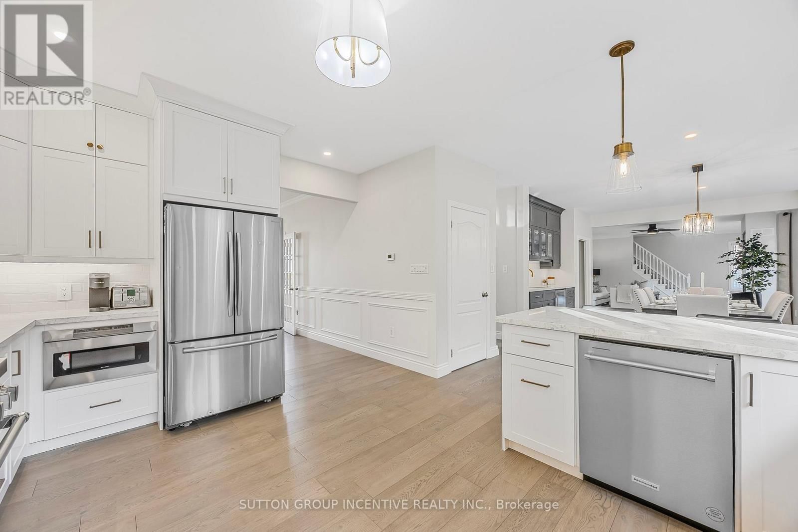 38 LILAC LANE Image 14