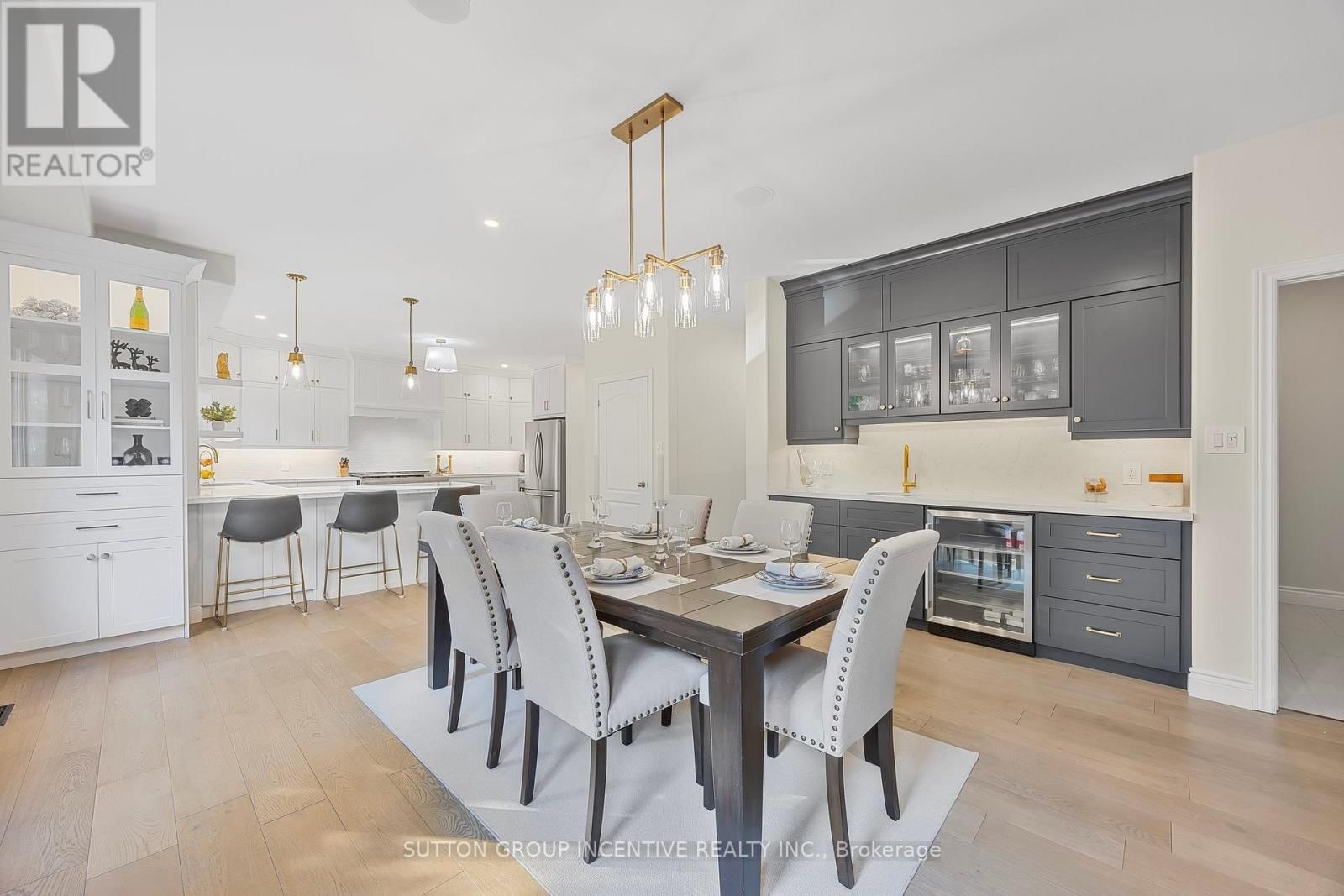 38 LILAC LANE Image 20