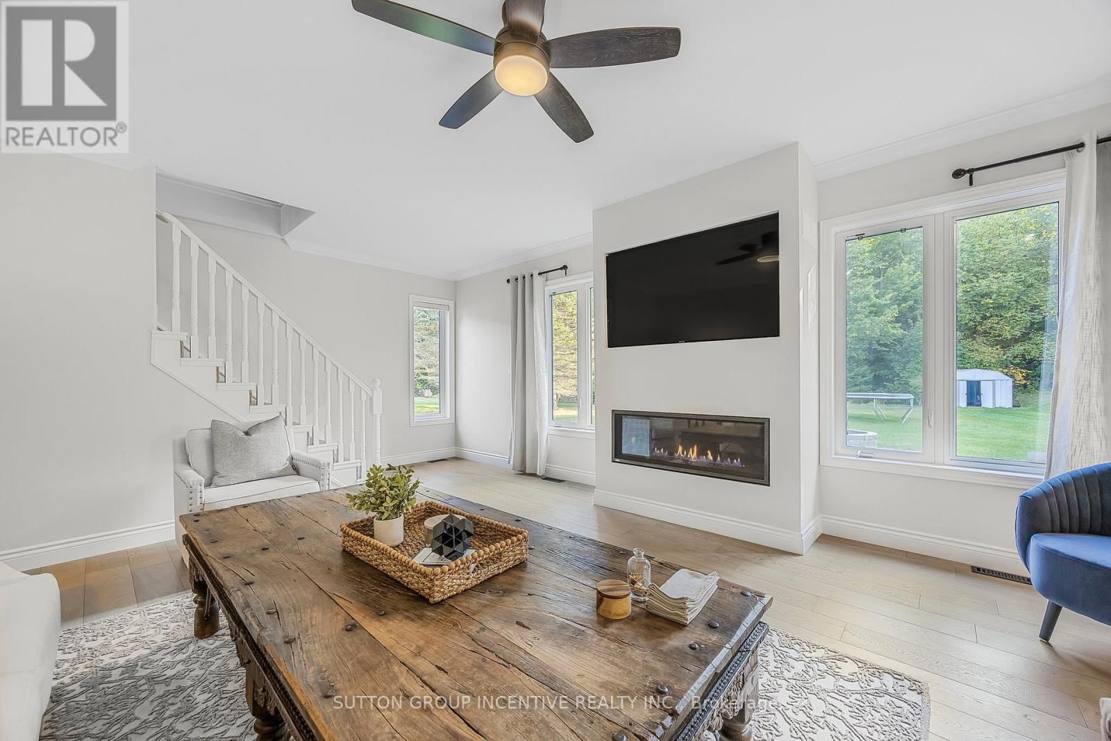 38 LILAC LANE Image 25