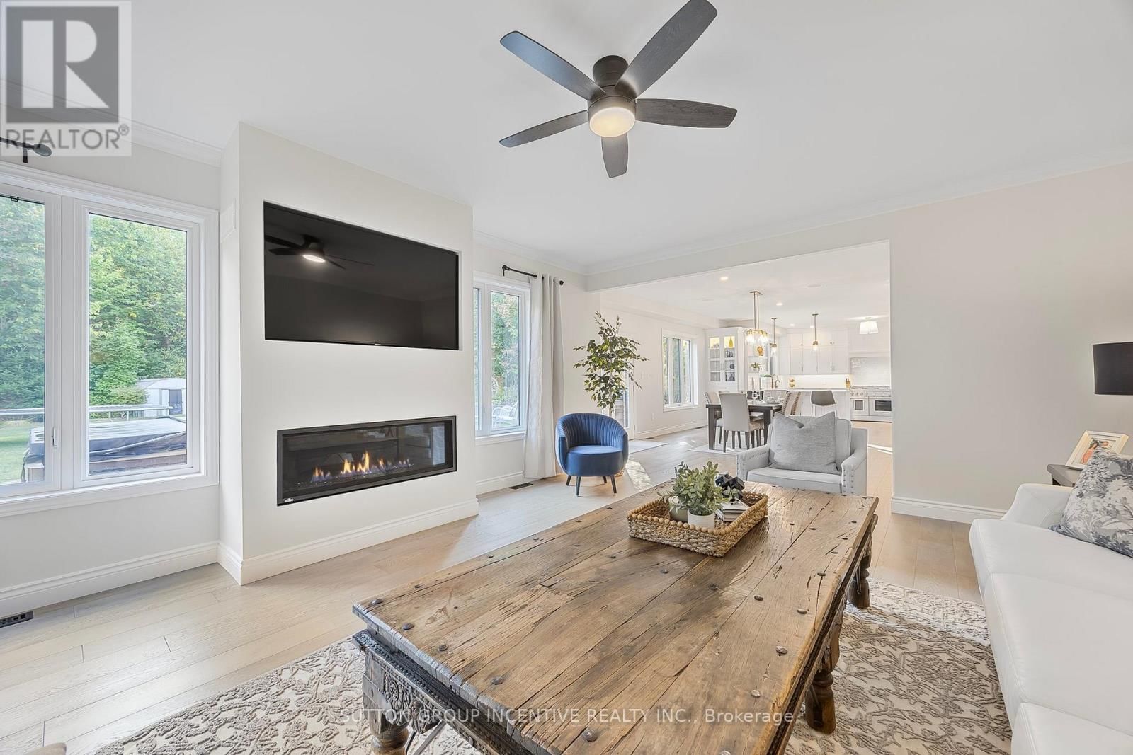 38 LILAC LANE Image 26