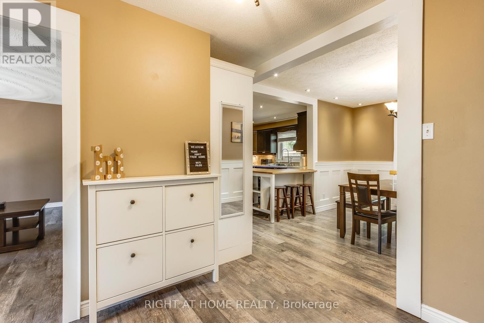 119 TIMCOURT DRIVE Image 12