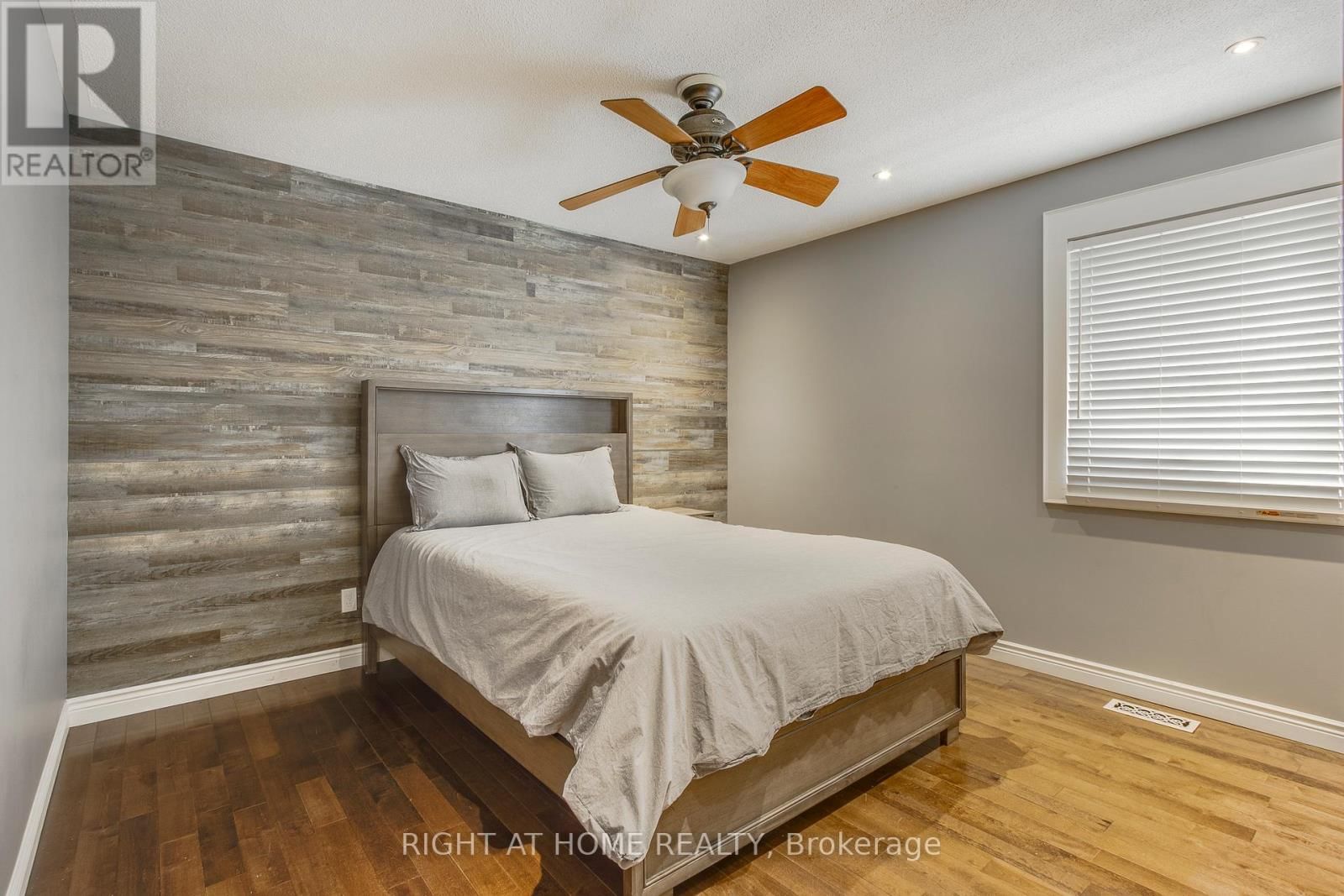 119 TIMCOURT DRIVE Image 17