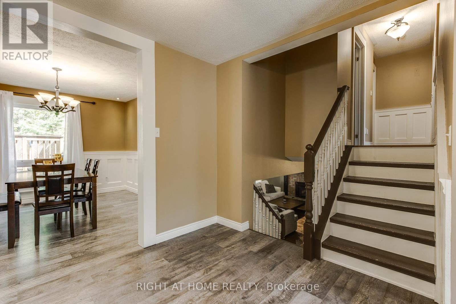 119 TIMCOURT DRIVE Image 21