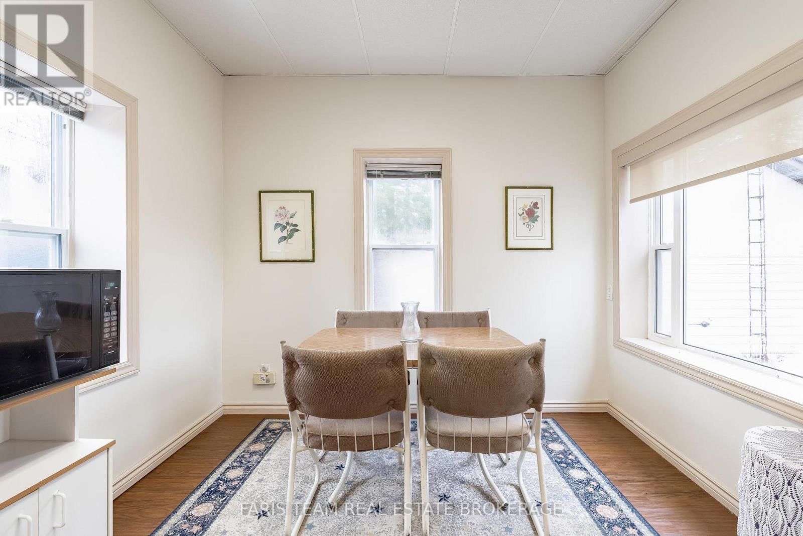 3529 BENNETT AVENUE Image 10