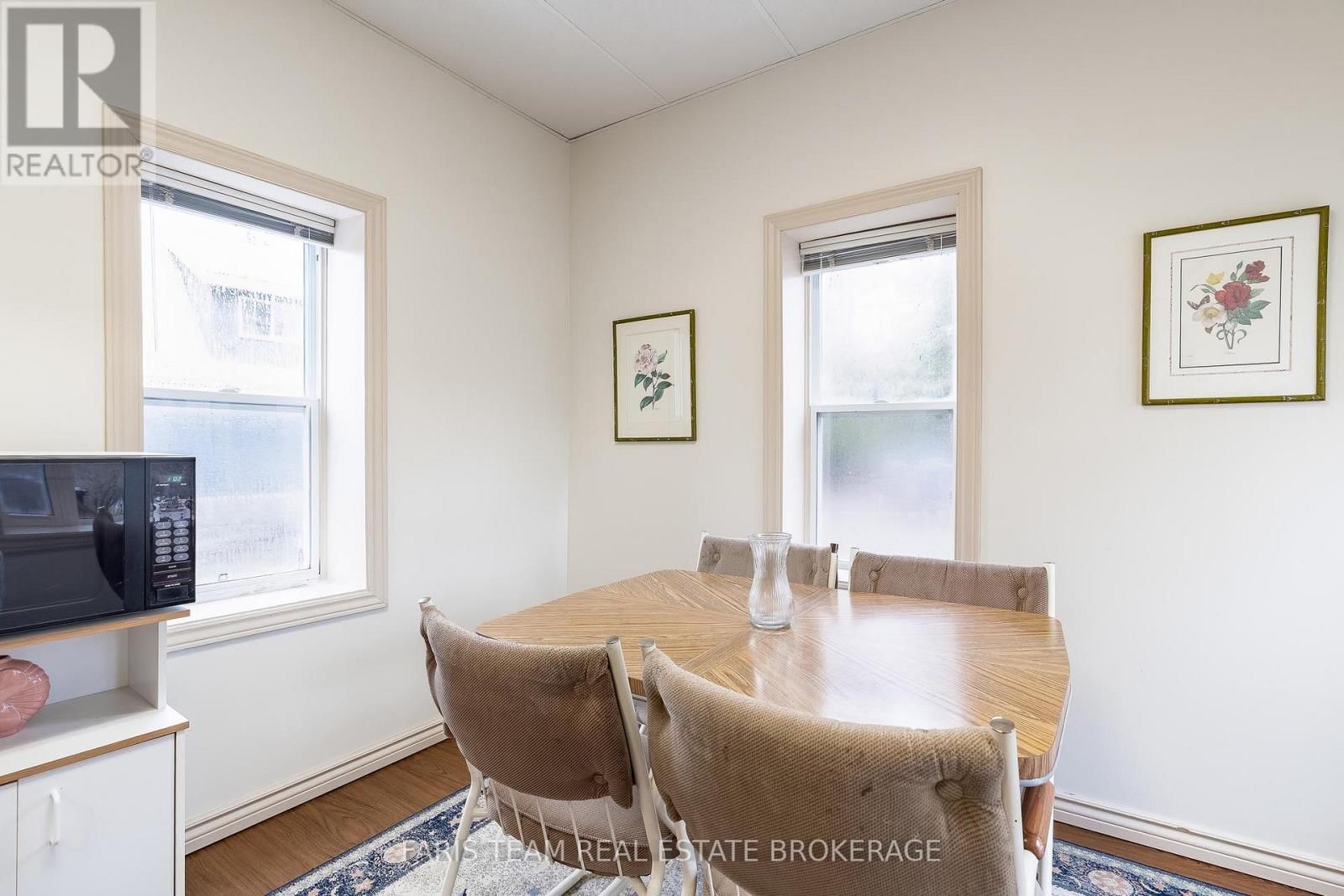 3529 BENNETT AVENUE Image 11