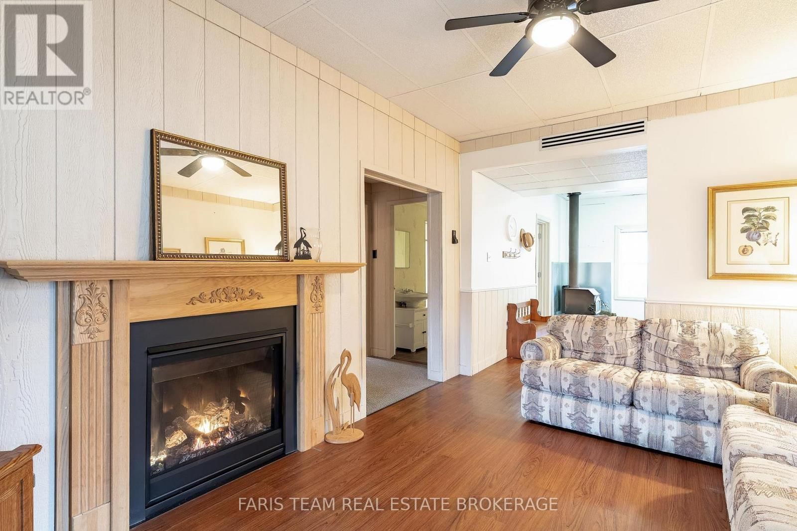 3529 BENNETT AVENUE Image 14