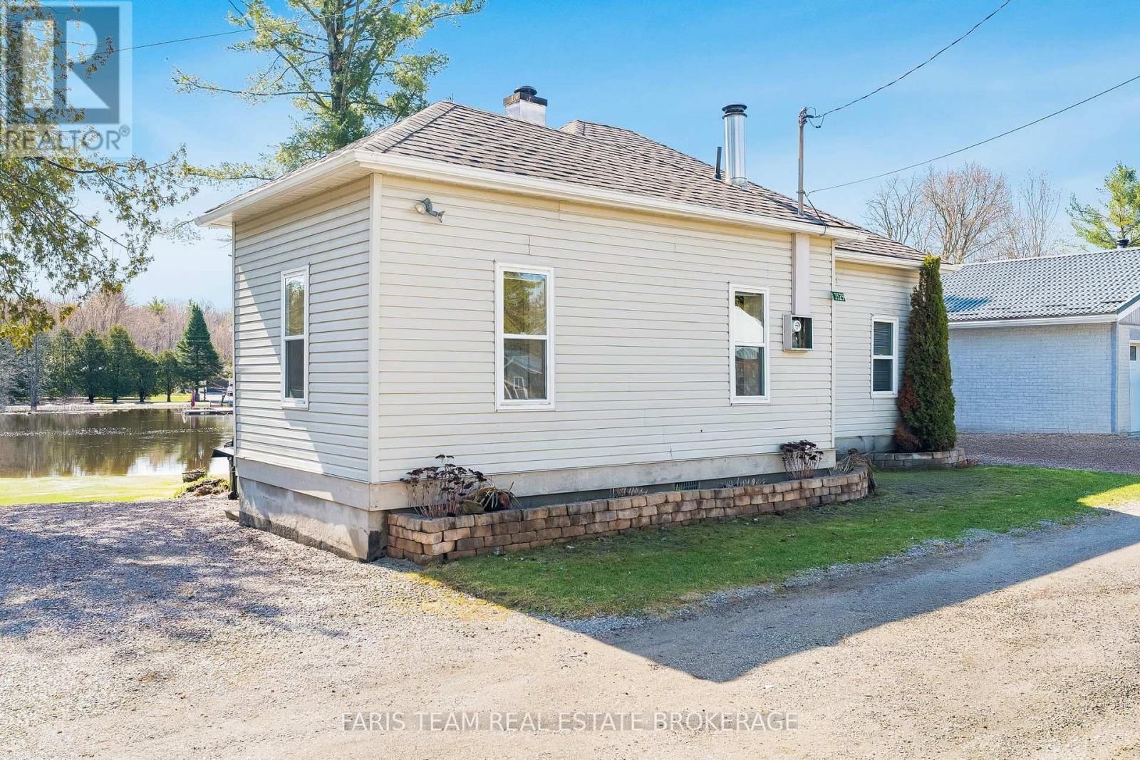 3529 BENNETT AVENUE Image 2