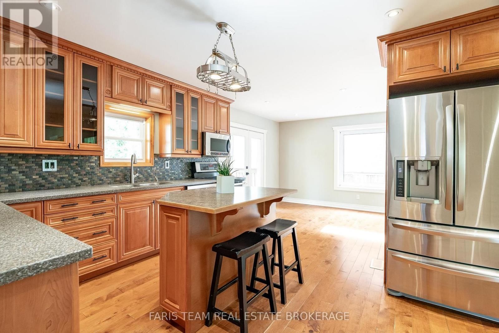 104 KNOX ROAD EAST Image 12