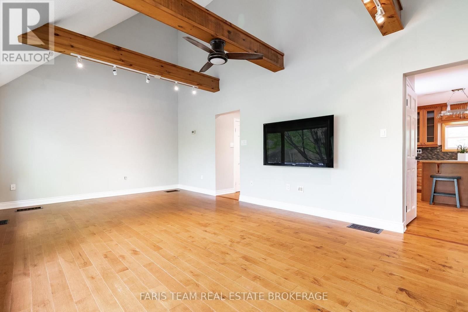 104 KNOX ROAD EAST Image 18