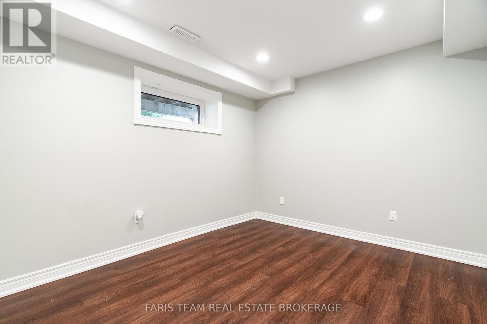 104 KNOX ROAD EAST Image 37