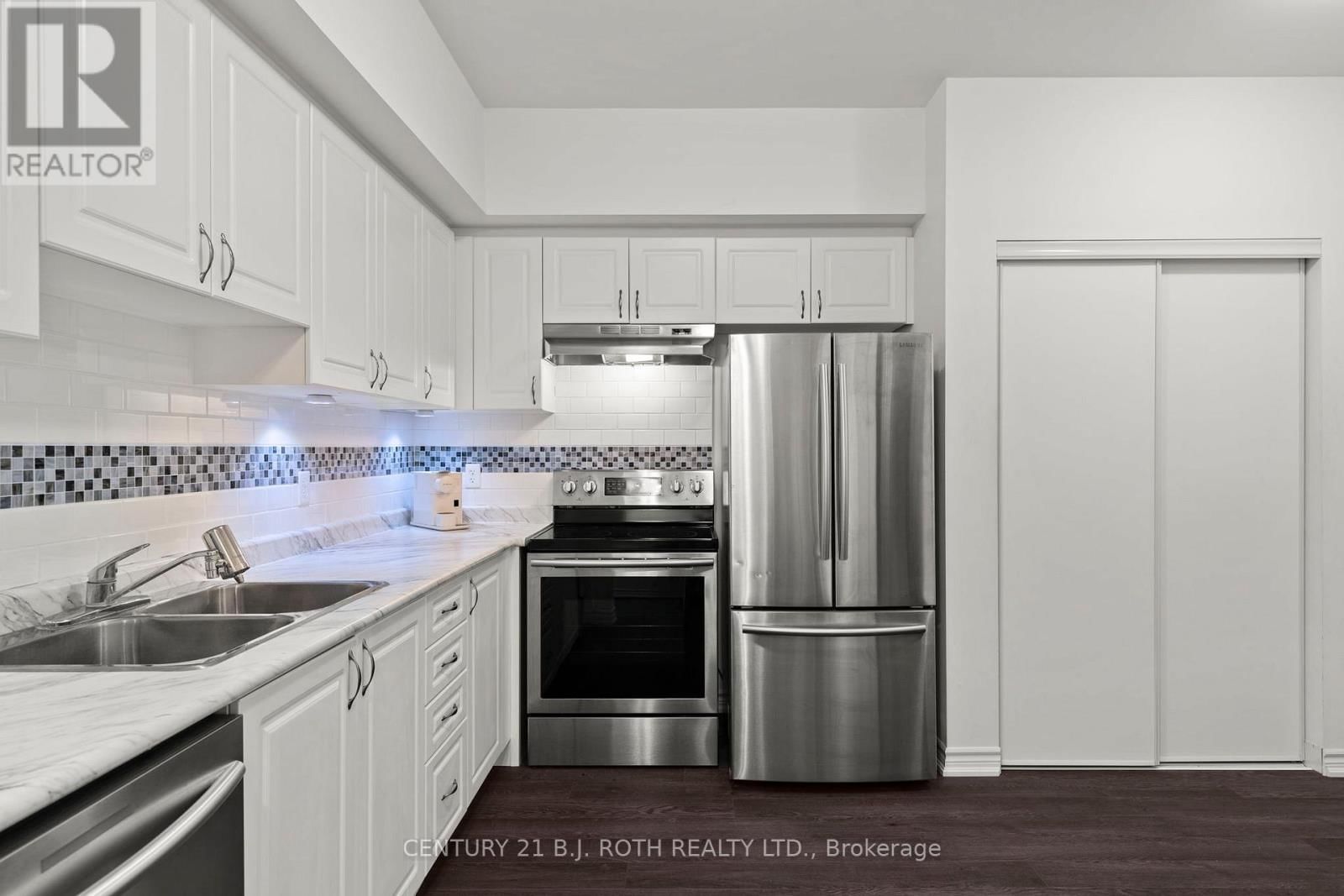 204 - 40 FERNDALE DRIVE SOUTH Image 5