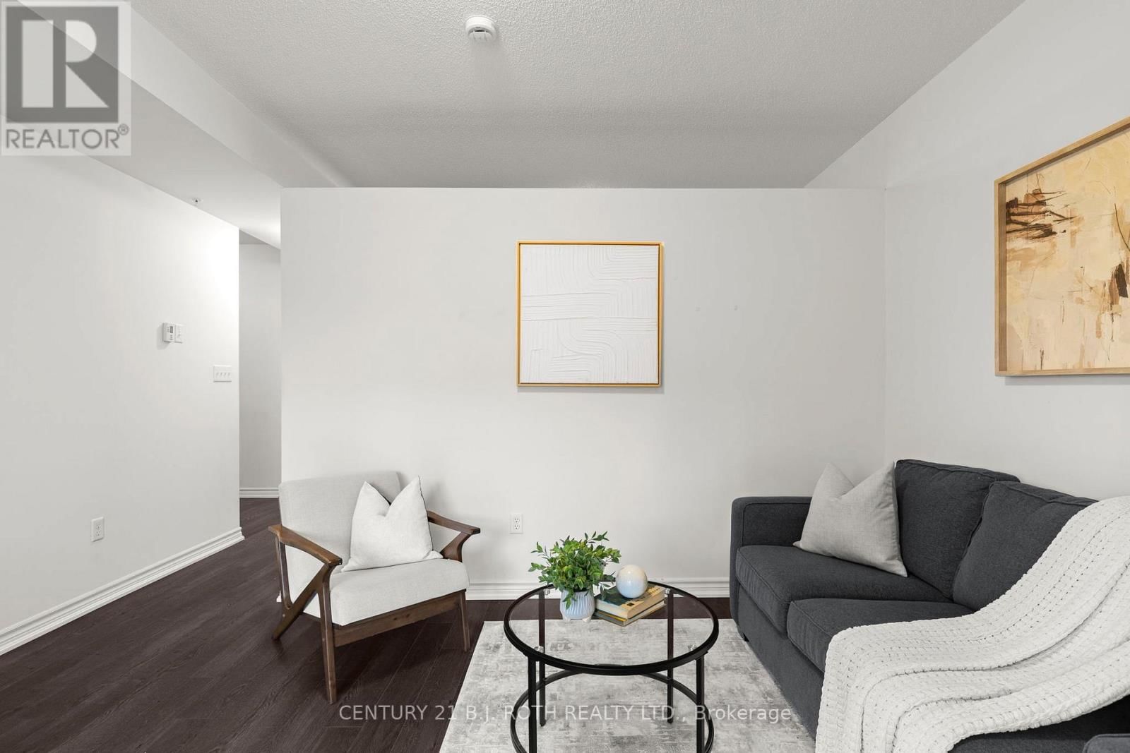 204 - 40 FERNDALE DRIVE SOUTH Image 8