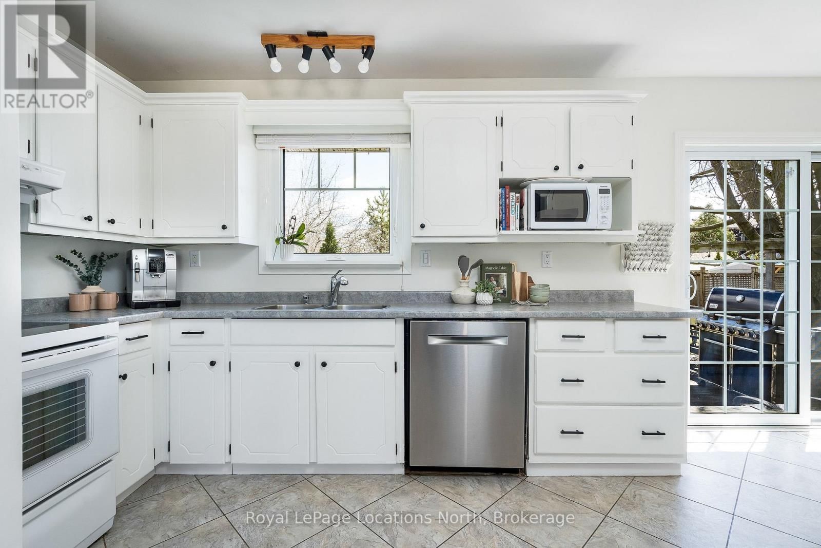 12 BRYAN DRIVE Image 11