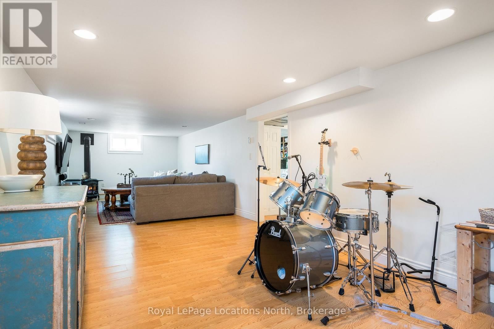 12 BRYAN DRIVE Image 21