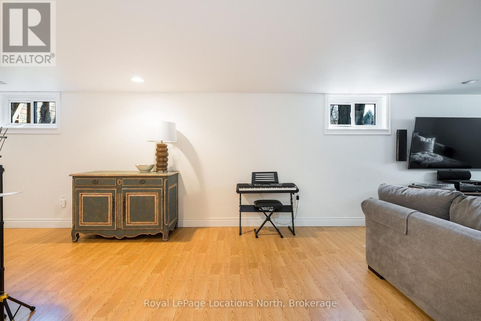 12 BRYAN DRIVE Image 24