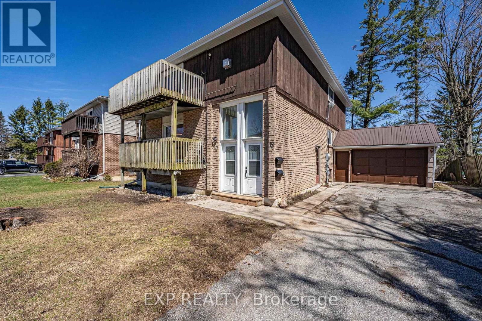 10 KINGS COURT Image 13