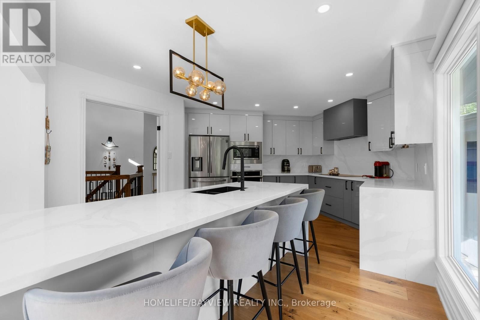 23 COUNTRY CLUB LANE Image 18