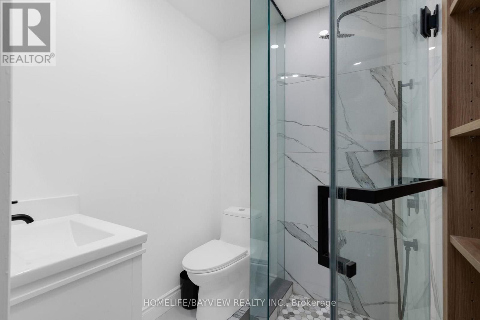 23 COUNTRY CLUB LANE Image 27