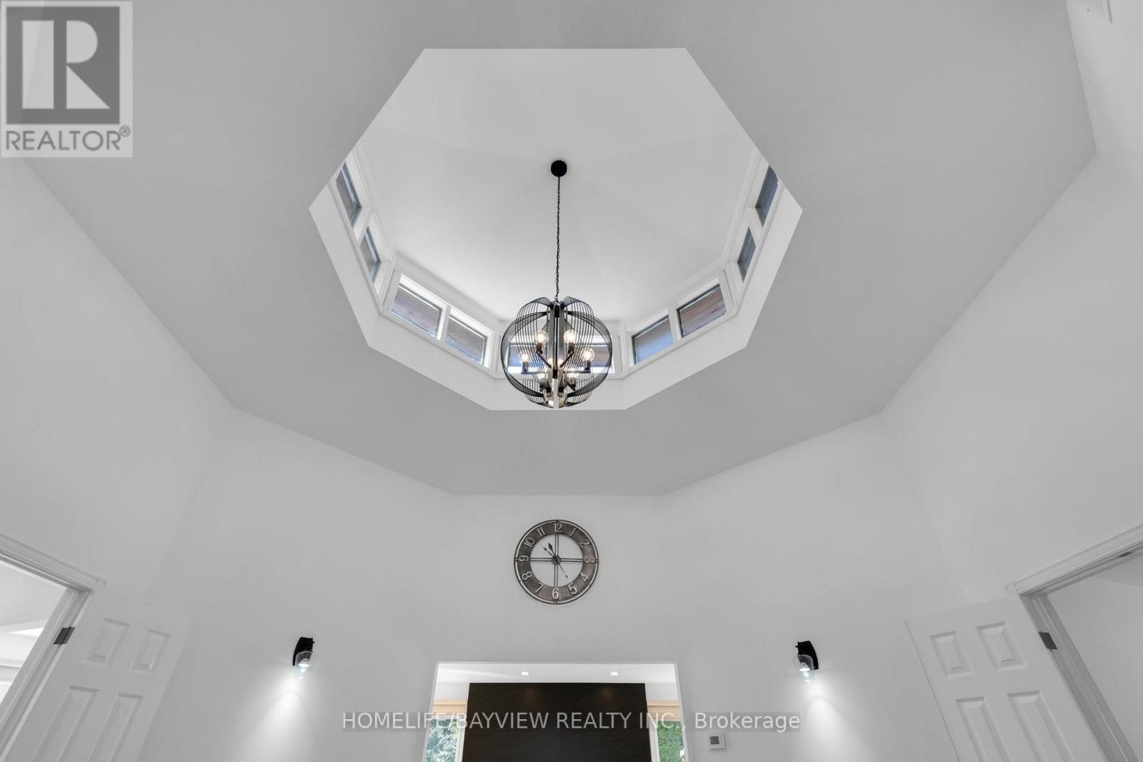 23 COUNTRY CLUB LANE Image 29