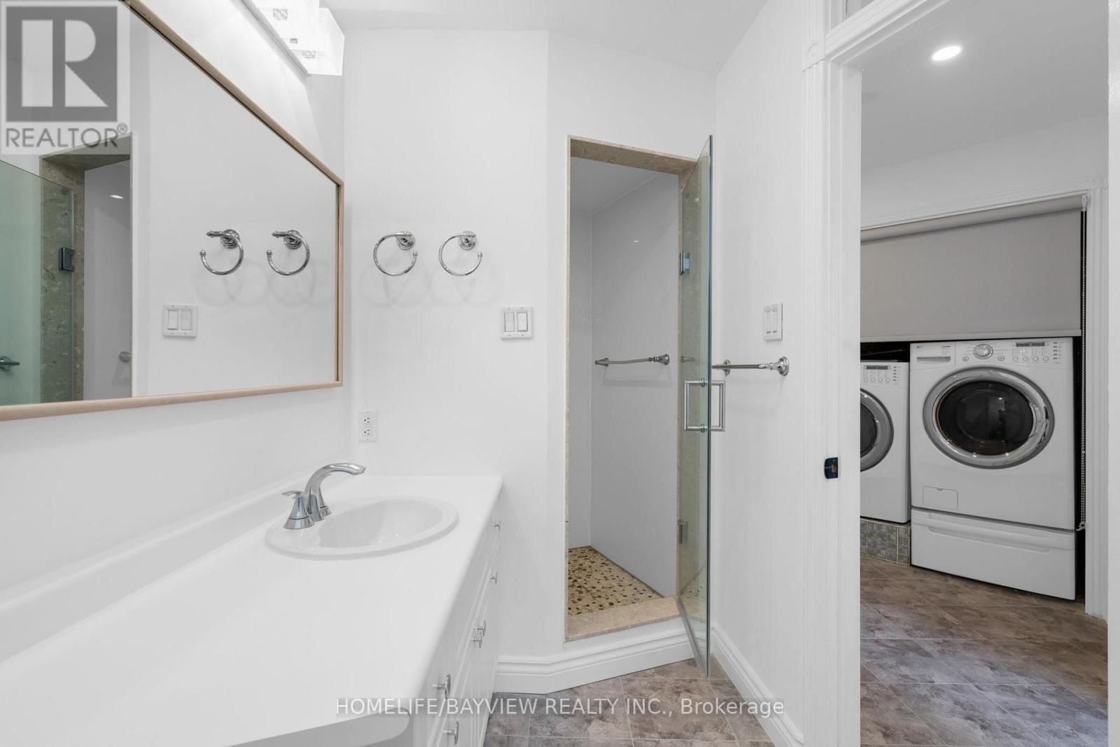 23 COUNTRY CLUB LANE Image 41