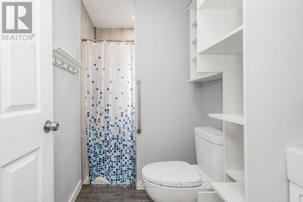 221 SPRUCE STREET Image 11