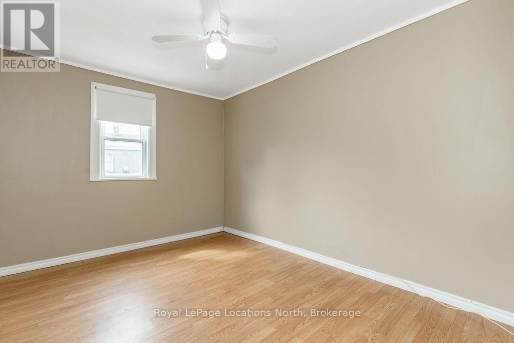 221 SPRUCE STREET Image 17