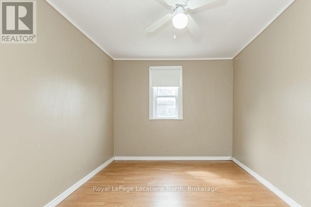 221 SPRUCE STREET Image 18