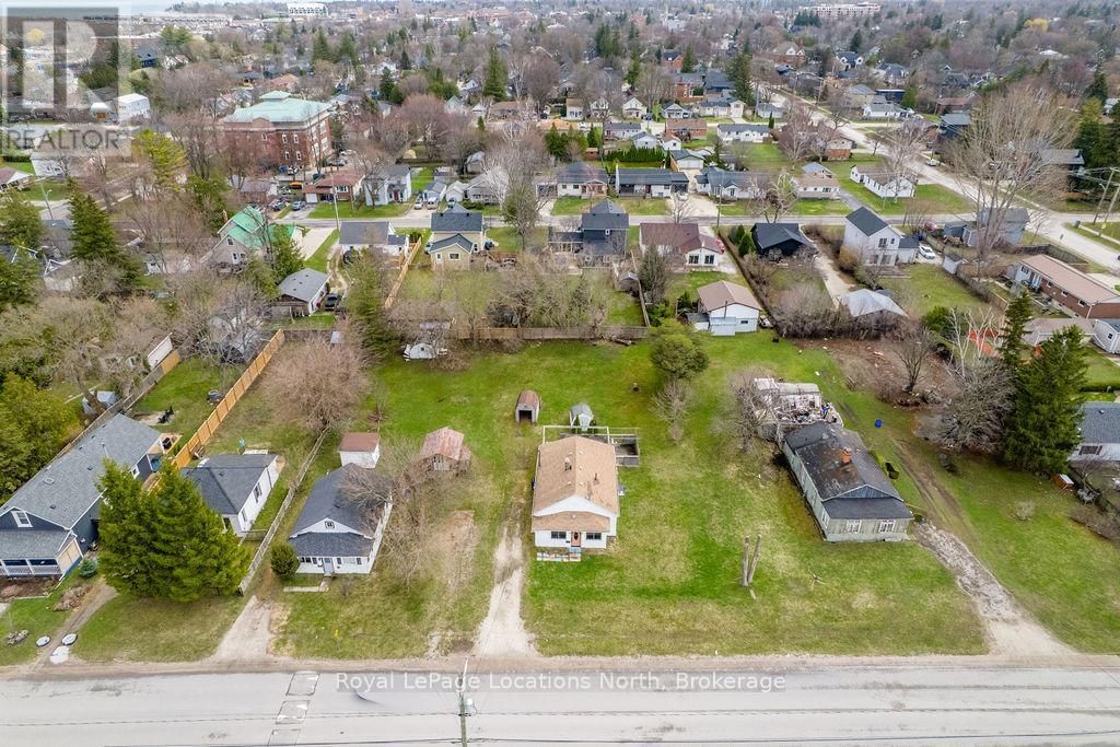 221 SPRUCE STREET Image 28