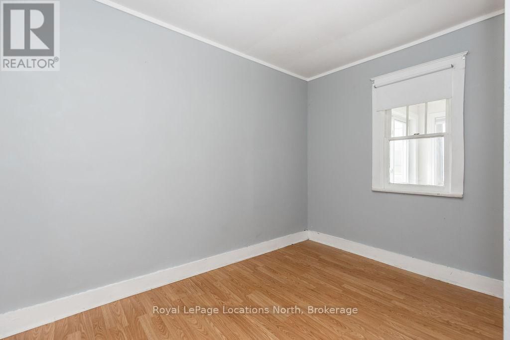 221 SPRUCE STREET Image 8