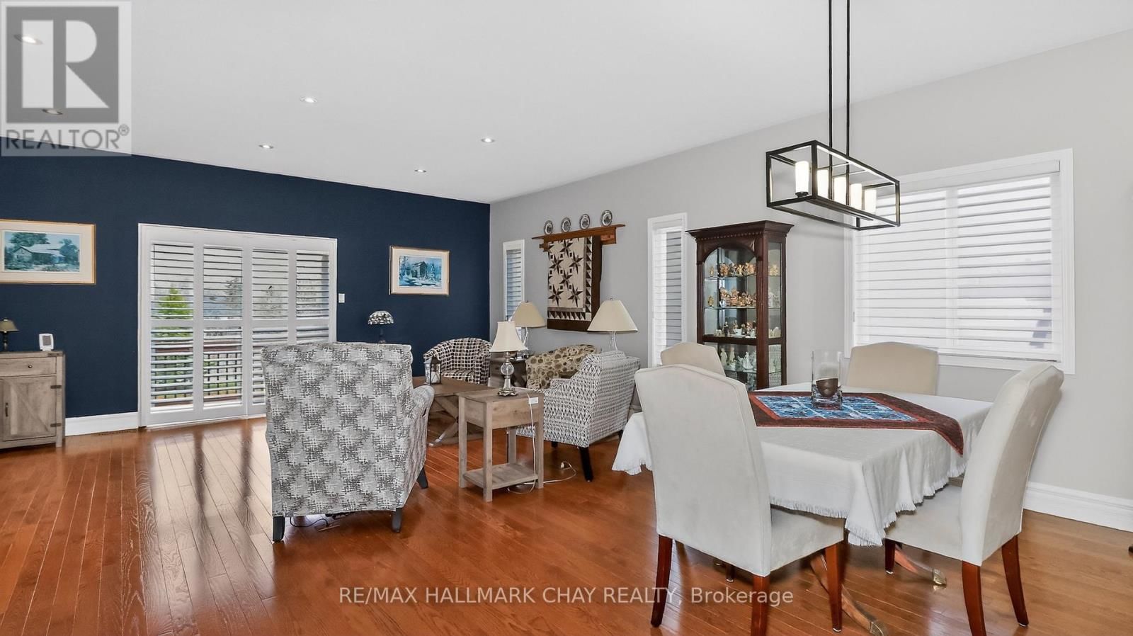 205 COUNTRY LANE Image 10