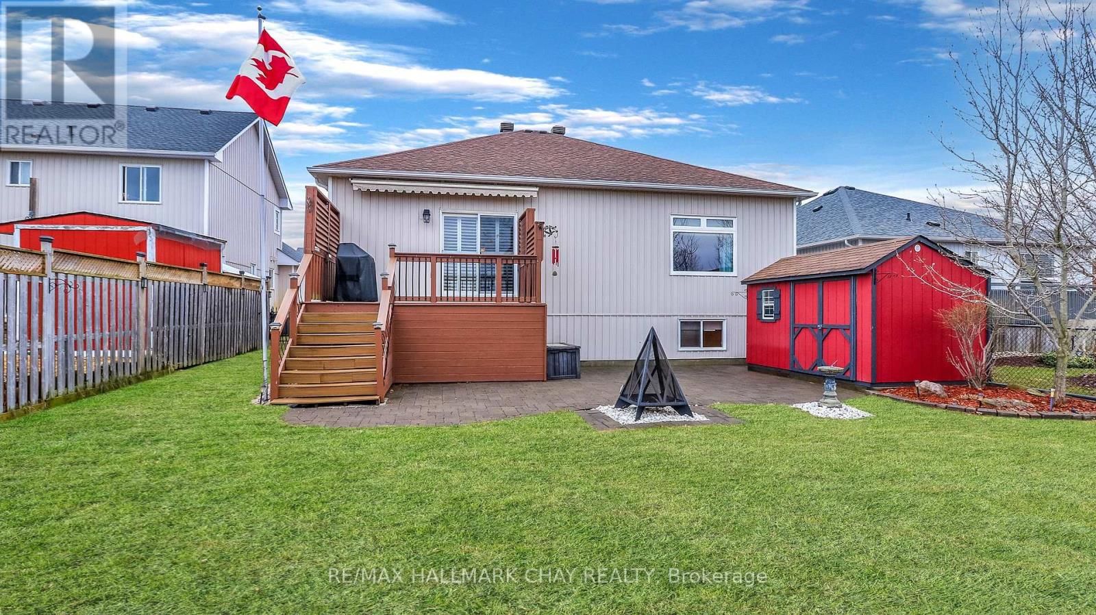 205 COUNTRY LANE Image 33