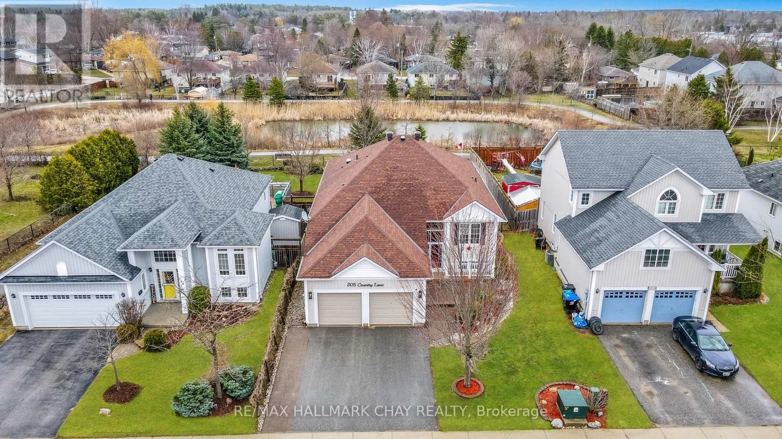 205 COUNTRY LANE Image 37