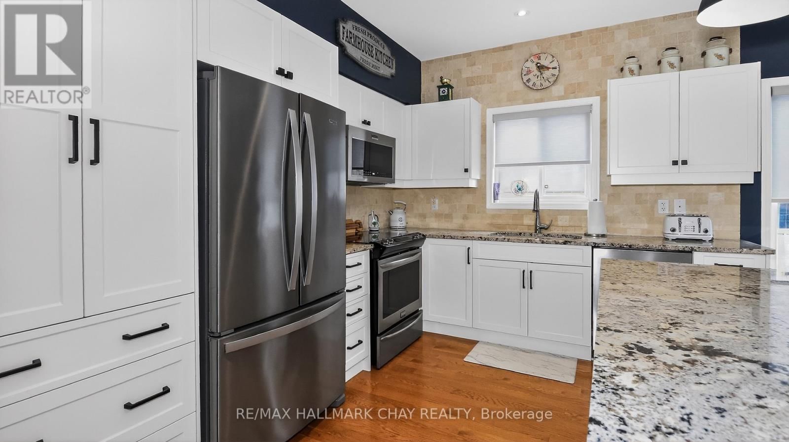 205 COUNTRY LANE Image 4