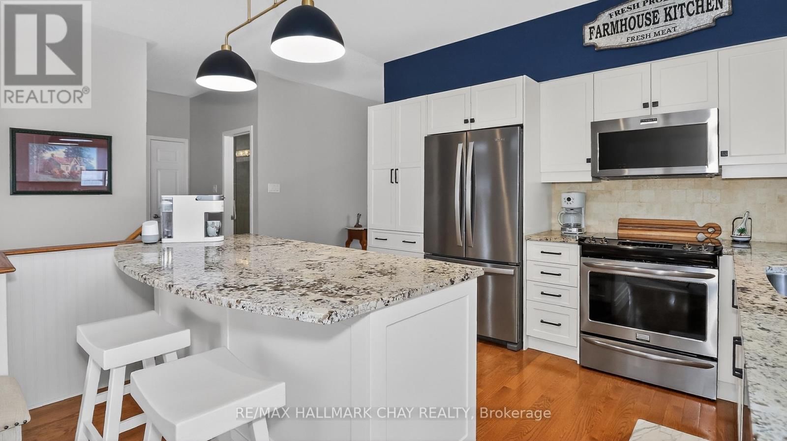 205 COUNTRY LANE Image 6