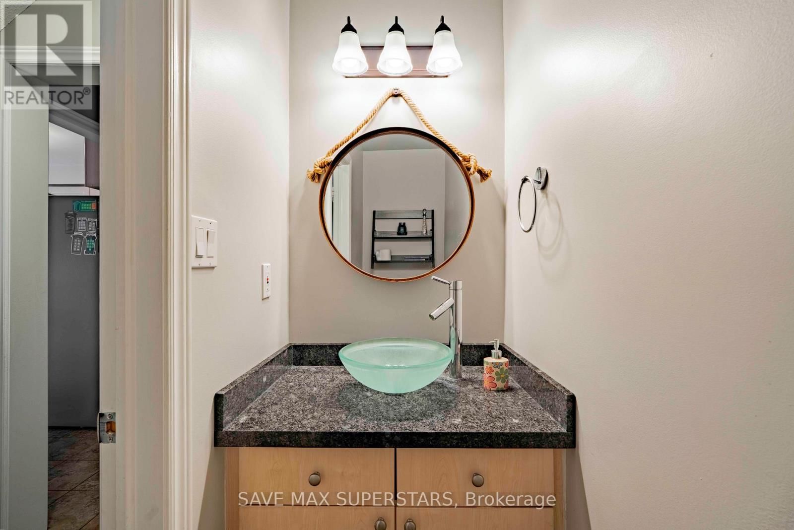 63 GORE DRIVE Image 17