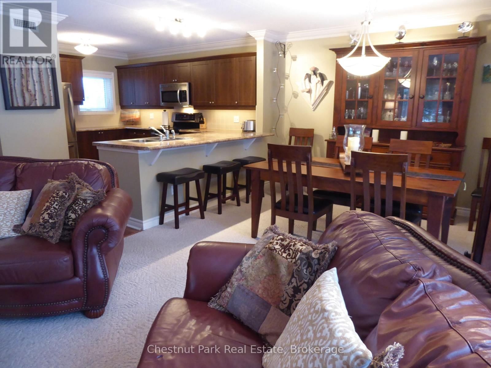 906 CEDAR POINTE COURT Image 12