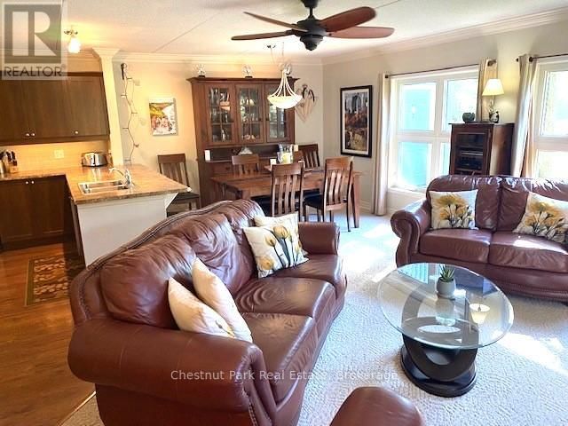 906 CEDAR POINTE COURT Image 14