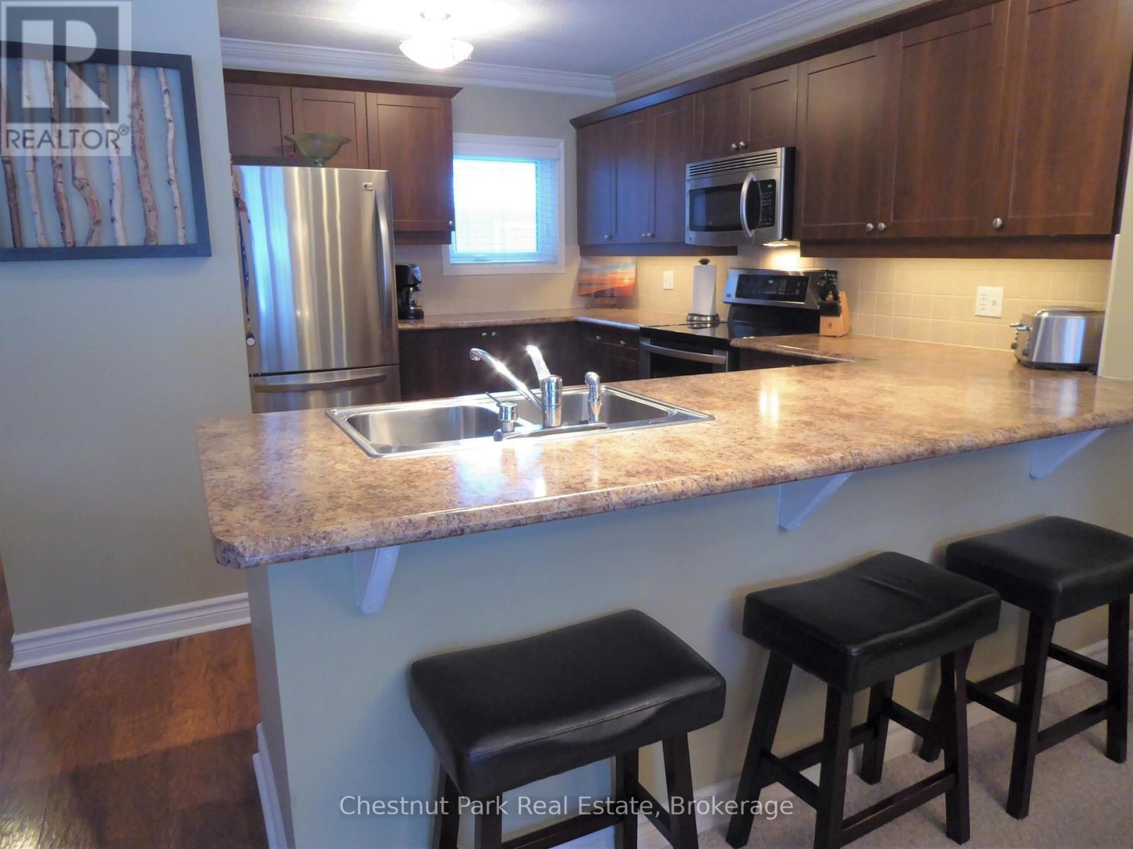 906 CEDAR POINTE COURT Image 8