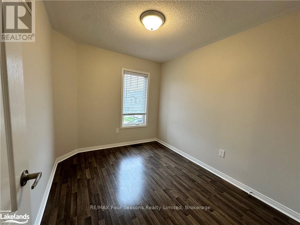 7 BAILEY STREET Image 15