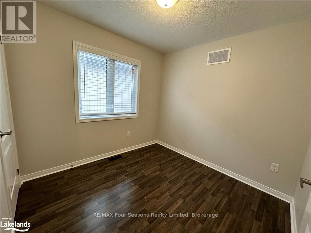 7 BAILEY STREET Image 20