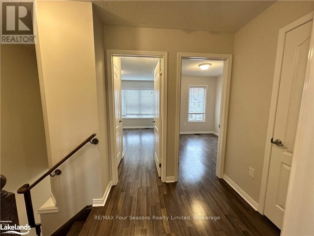 7 BAILEY STREET Image 30