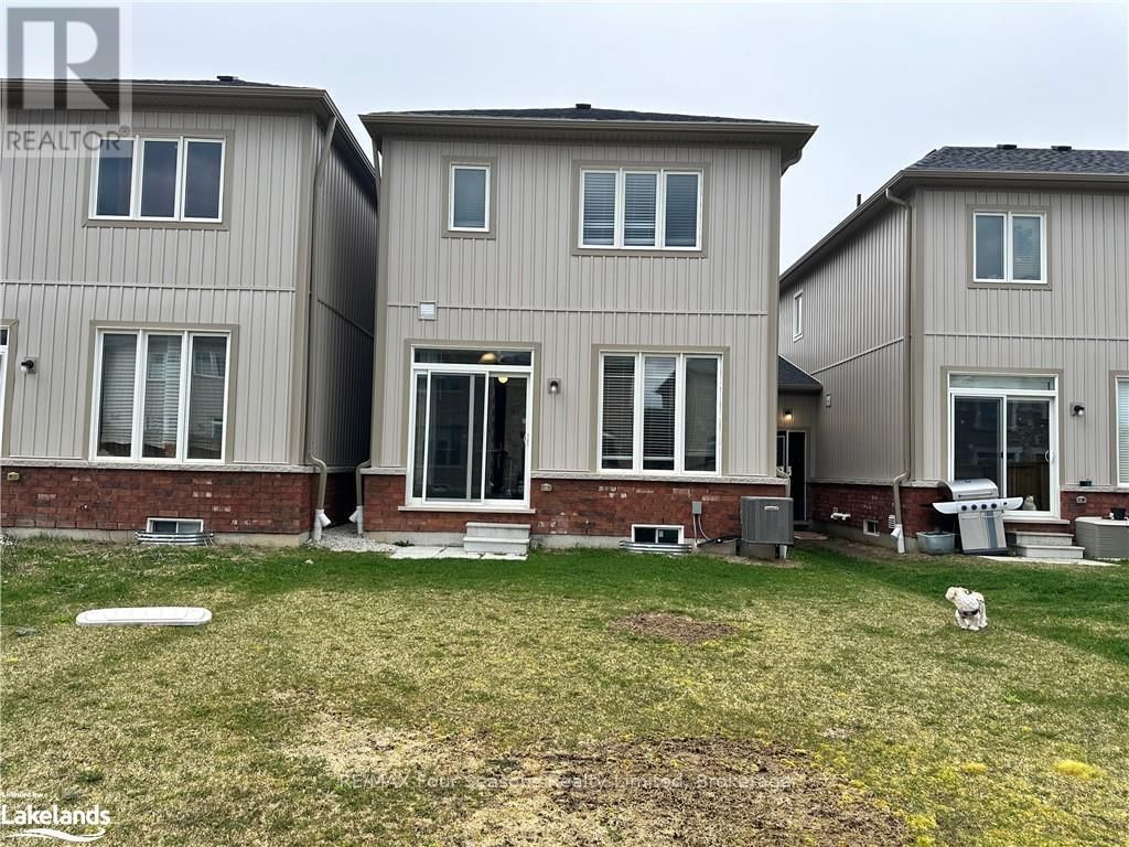 7 BAILEY STREET Image 32