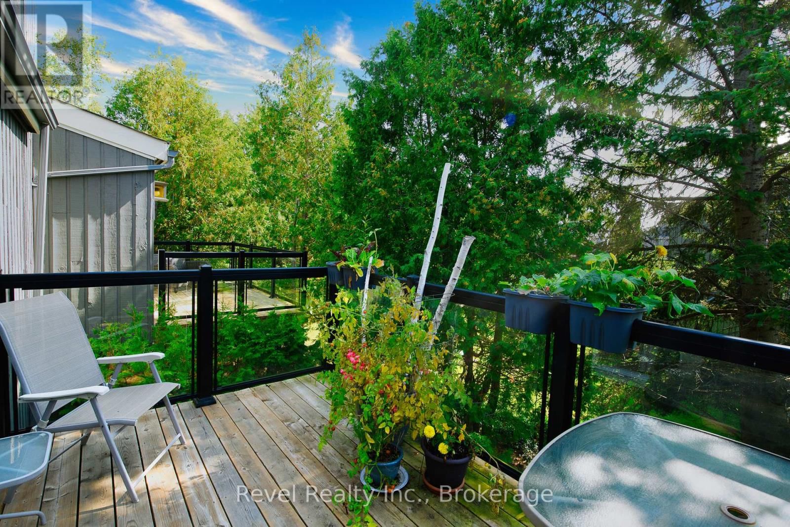 51 - 145 FAIRWAY CRESCENT Image 10