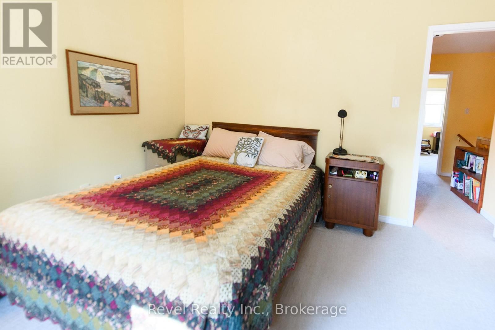 51 - 145 FAIRWAY CRESCENT Image 6