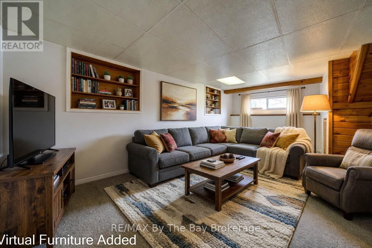 3 EVERGREEN CRESCENT Image 30