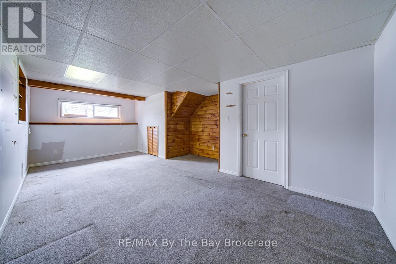 3 EVERGREEN CRESCENT Image 31